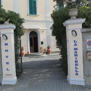 2* Hotel La Marinella